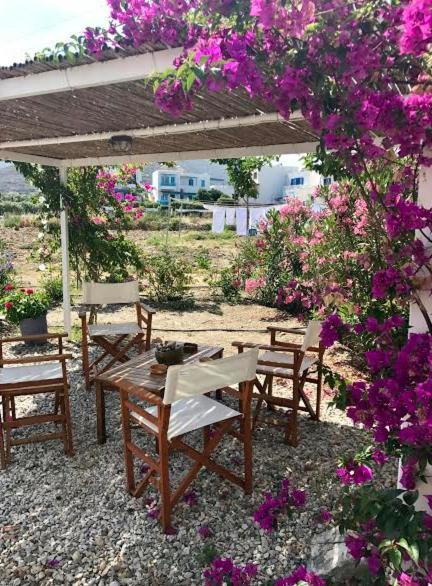 Katapola Vekris Apartments المظهر الخارجي الصورة
