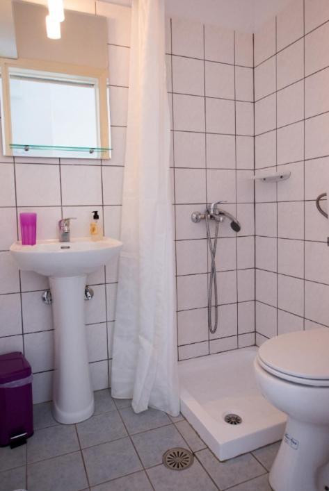 Katapola Vekris Apartments المظهر الخارجي الصورة